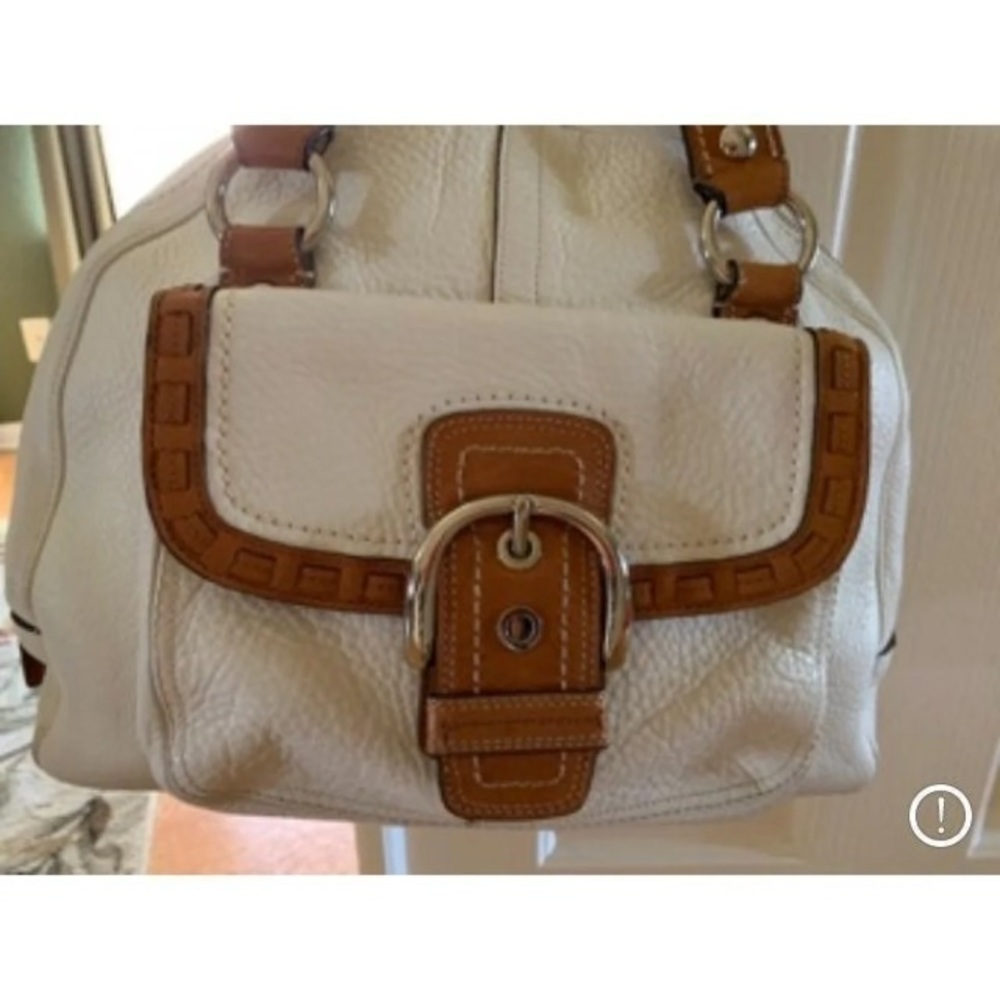 Coach soho purse like new! With certificate
